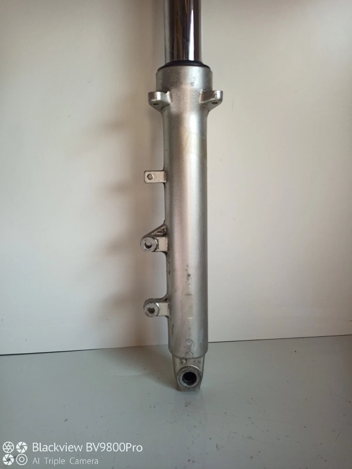 Tube de fourche gauche SUZUKI BANDIT 600 S de 1999