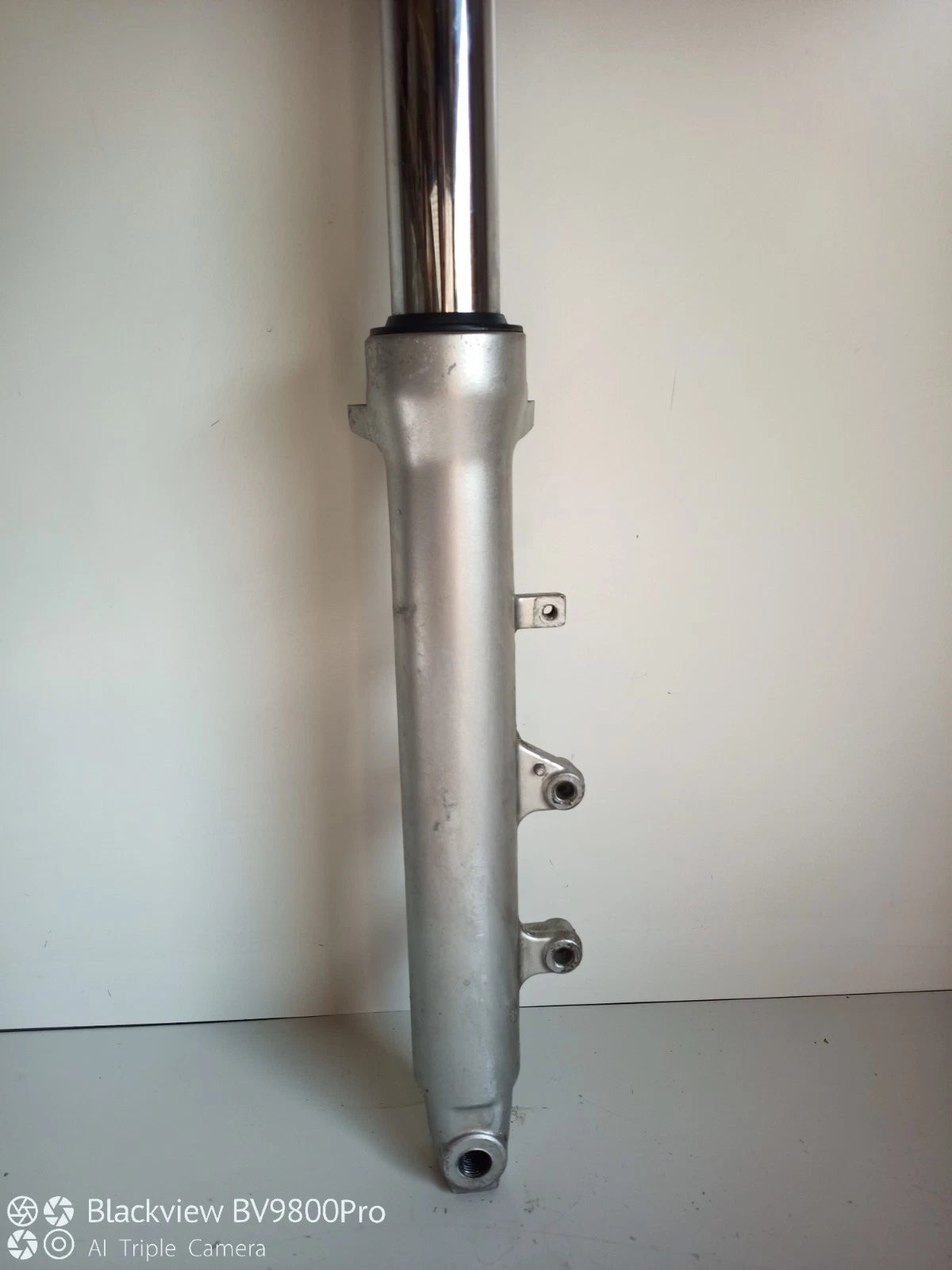 Tube de fourche gauche SUZUKI BANDIT 600 S de 1999