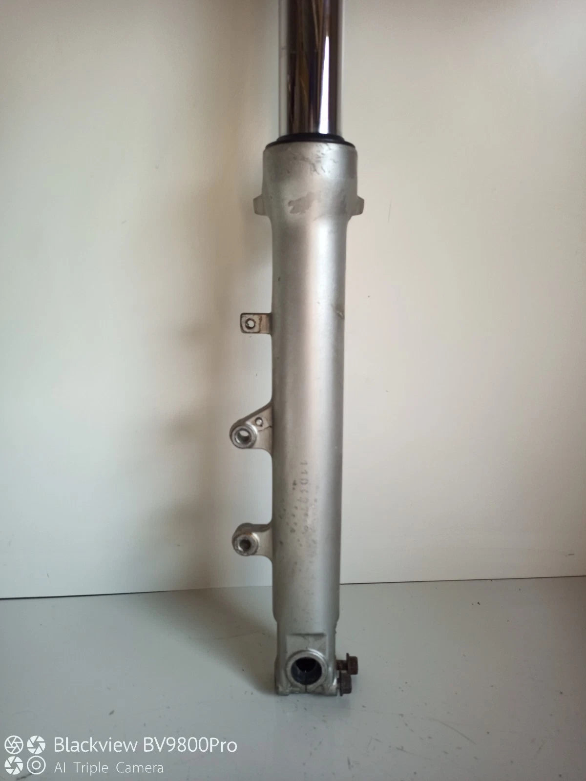 Tube de fourche droit SUZUKI BANDIT 600 S de 1999