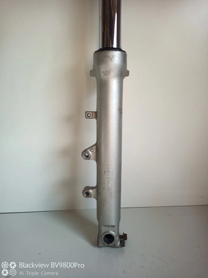 Tube de fourche droit SUZUKI BANDIT 600 S de 1999