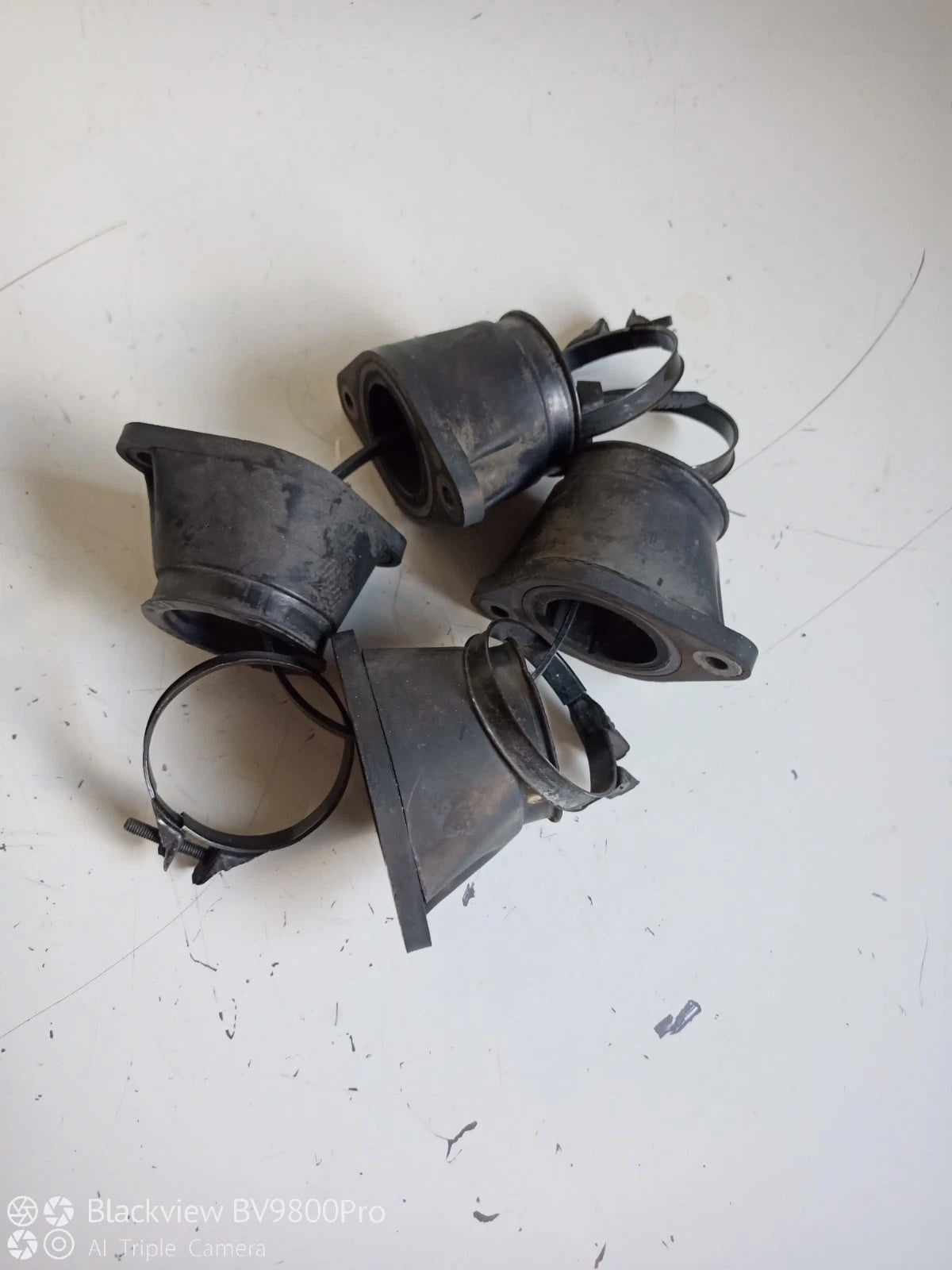 Ensemble pipe d'admission SUZUKI BANDIT 1200 de 2002