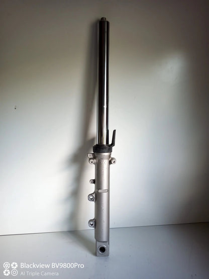 Tube de fourche gauche SUZUKI BANDIT 1200 de 2002