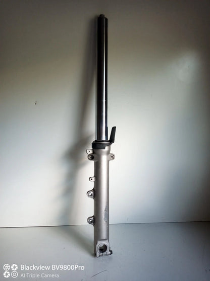 Tube de fourche droit SUZUKI BANDIT 1200 de 2002