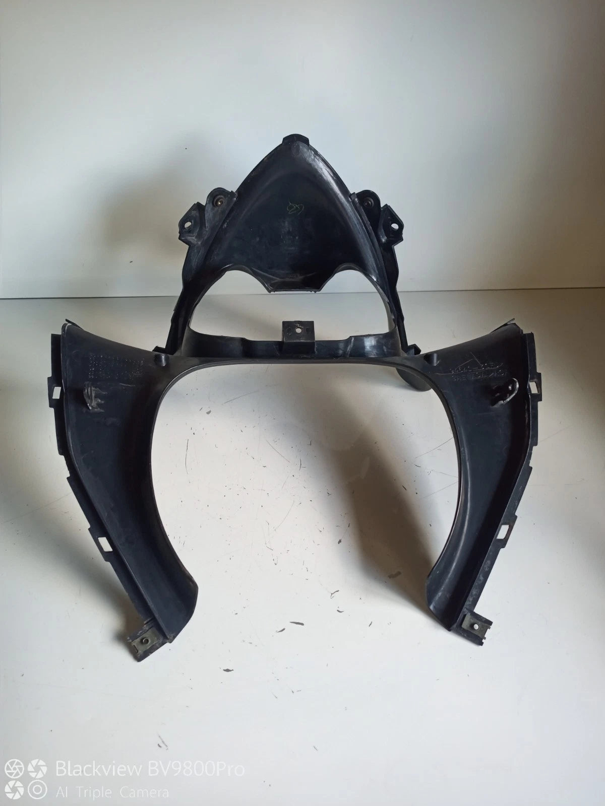 Carénage contour de compteur SUZUKI BANDIT 600 S de 2001