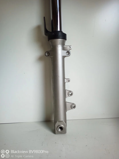 Tube de fourche gauche SUZUKI BANDIT 600 S de 2001