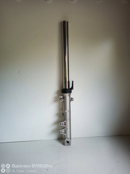 Tube de fourche gauche SUZUKI BANDIT 600 S de 2001