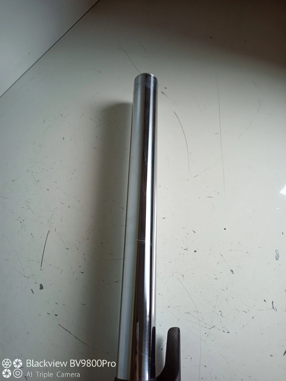 Tube de fourche gauche SUZUKI BANDIT 600 S de 2001
