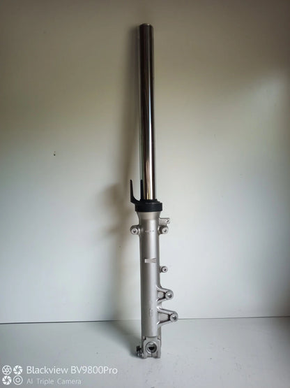Tube de fourche droit SUZUKI BANDIT 600 S de 2001
