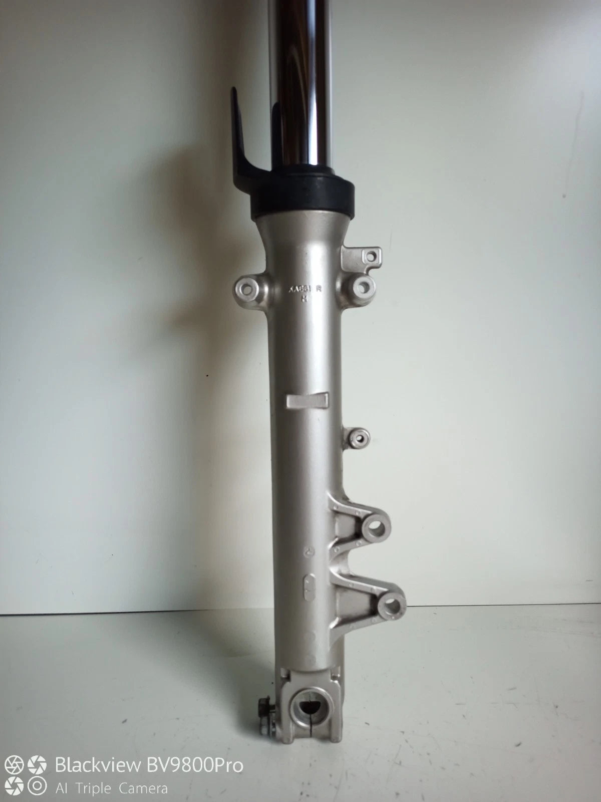 Tube de fourche droit SUZUKI BANDIT 600 S de 2001
