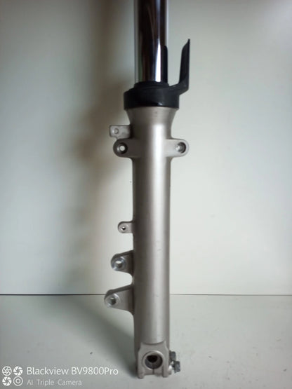 Tube de fourche droit SUZUKI BANDIT 600 S de 2001