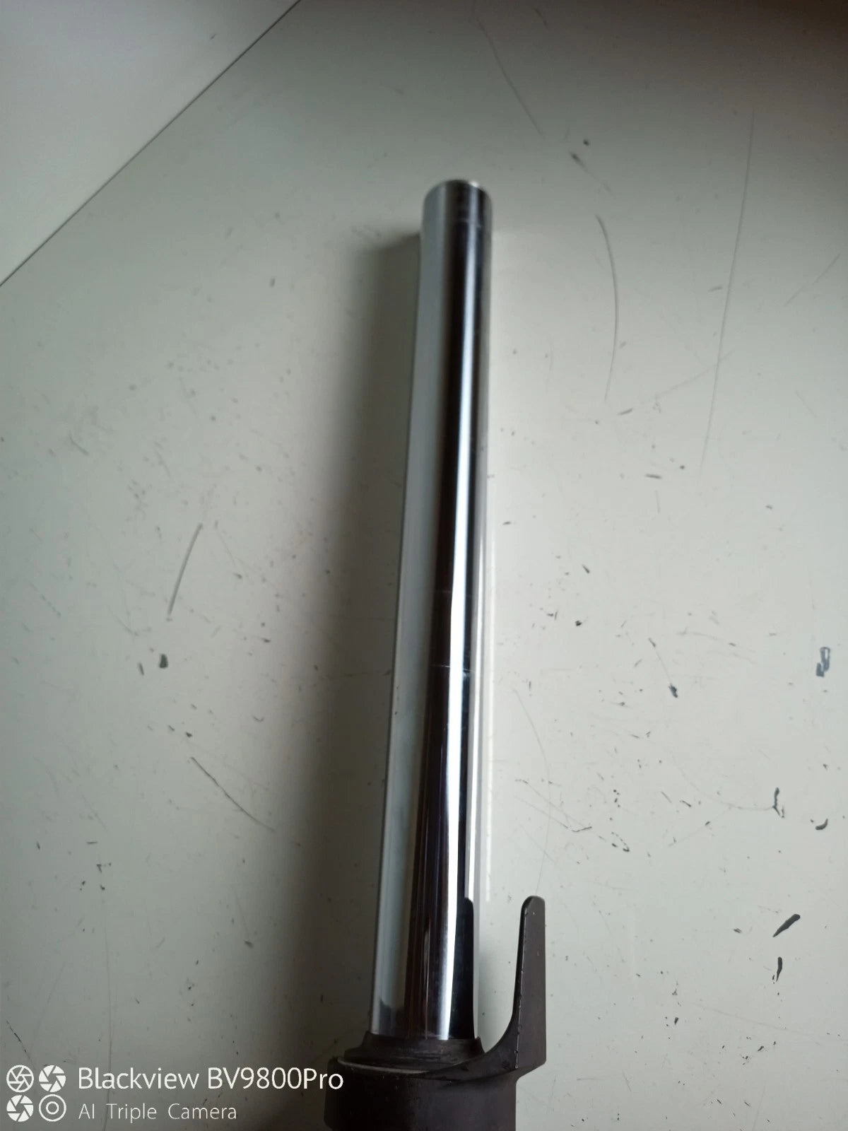 Tube de fourche droit SUZUKI BANDIT 600 S de 2001