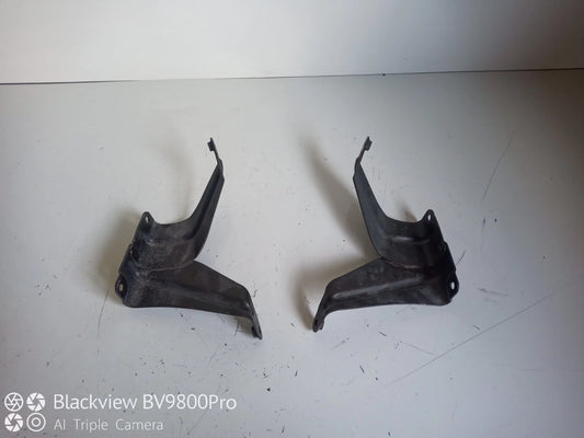 Support fixation carénage avant SUZUKI BANDIT 600 S de 2001