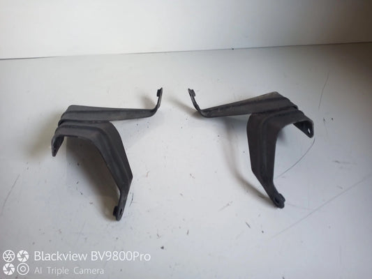 Support fixation carénage avant SUZUKI BANDIT 600 S de 2001