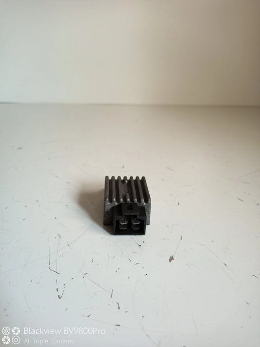 Régulateur de tension YAMAHA 50 DT de 1996