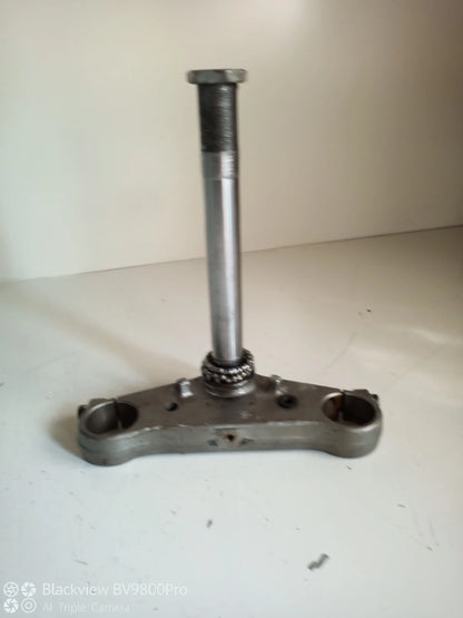 Té de fourche inférieur YAMAHA 50 DT de 1996