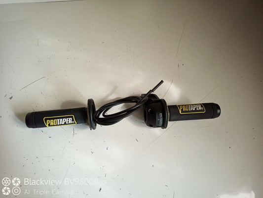 Ensemble poignée et cable accélérateur YAMAHA 50 DT de 1996