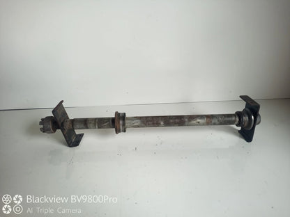 Axe de roue arrière KAWASAKI Z750 de 2004