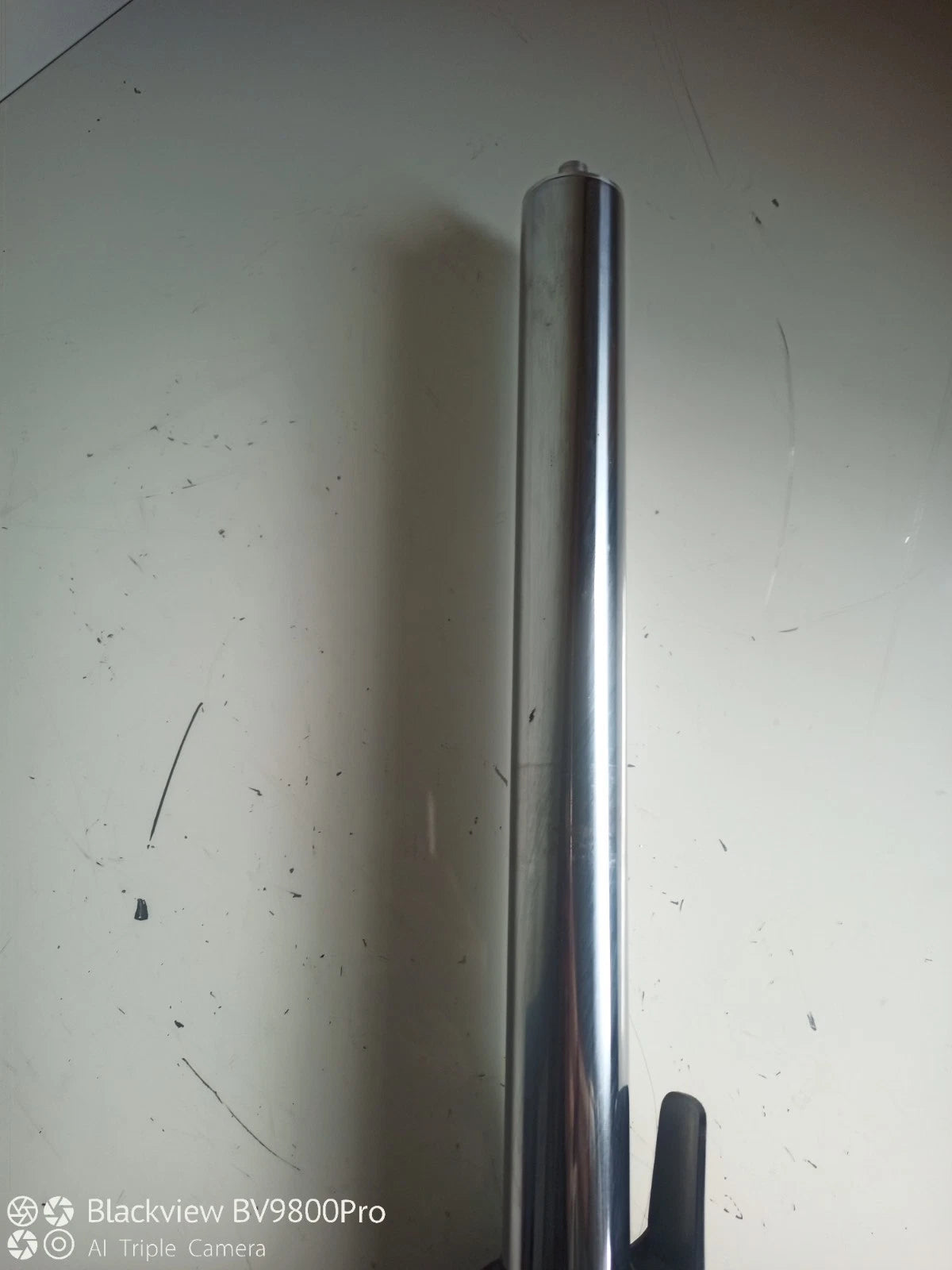 Tube de fourche gauche SUZUKI SV650N de 2007