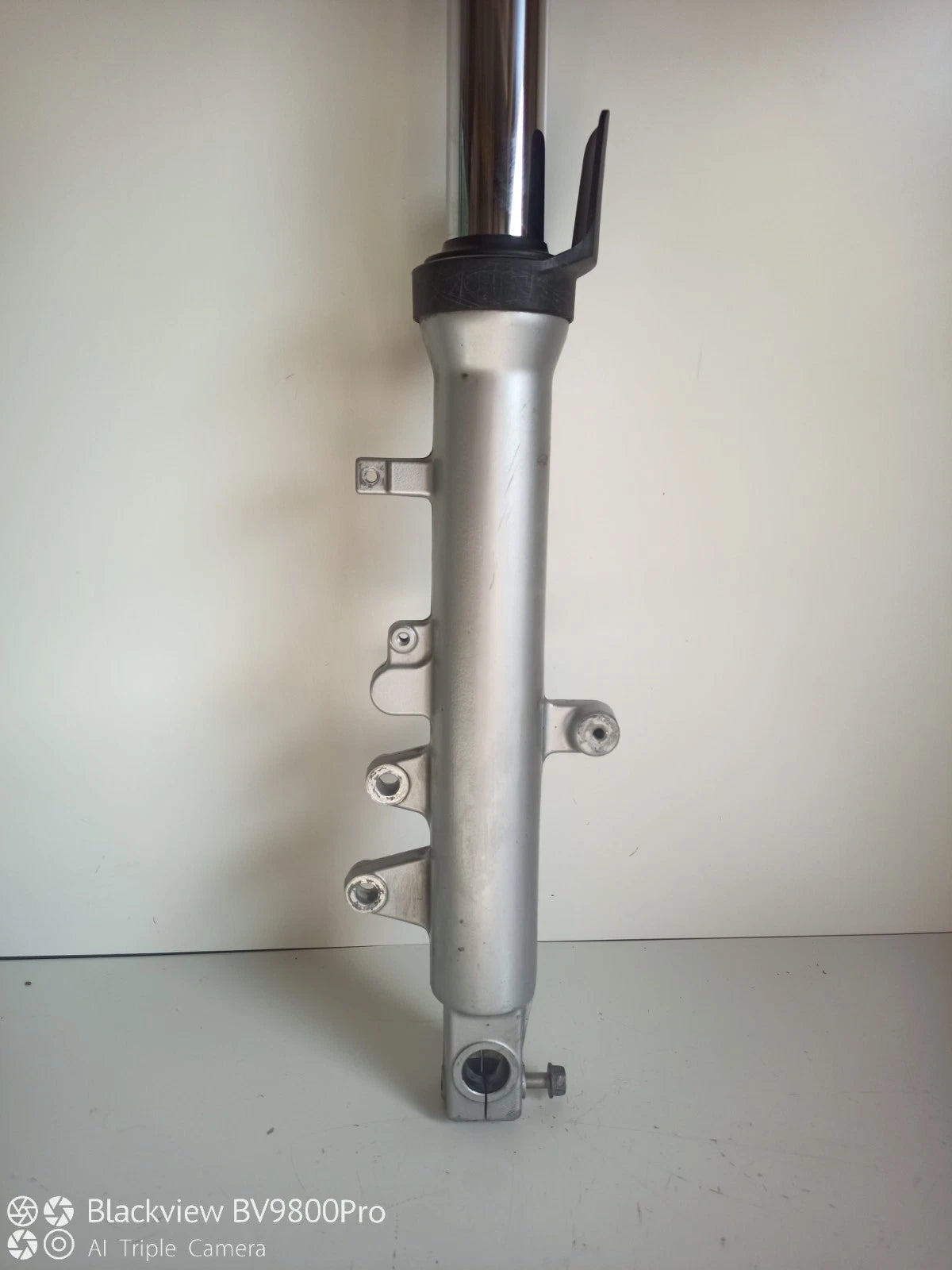 Tube de fourche droit SUZUKI SV650N de 2007