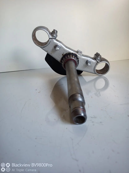 Té de fourche inférieur SUZUKI SV650N de 2007