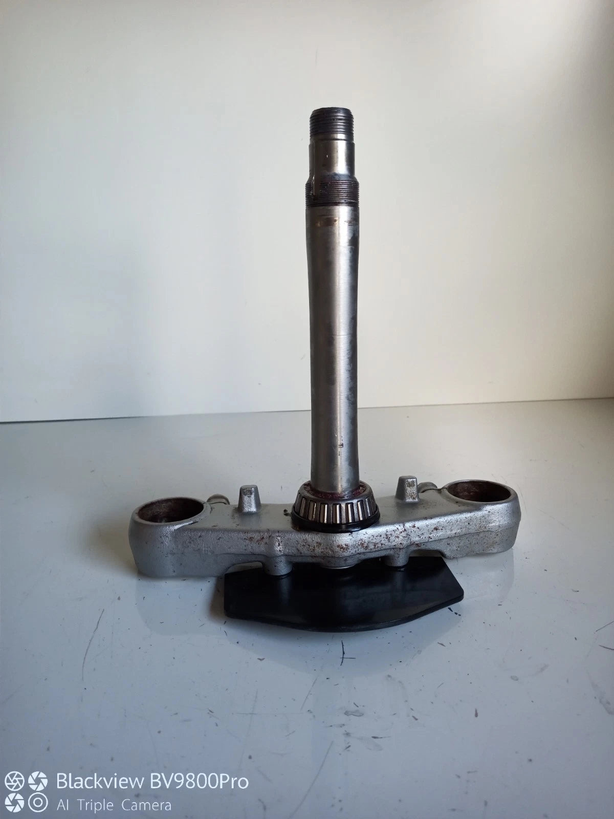 Té de fourche inférieur SUZUKI SV650N de 2007