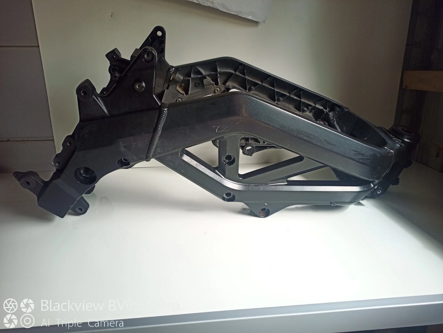 Cadre partie avant SUZUKI SV650N de 2006