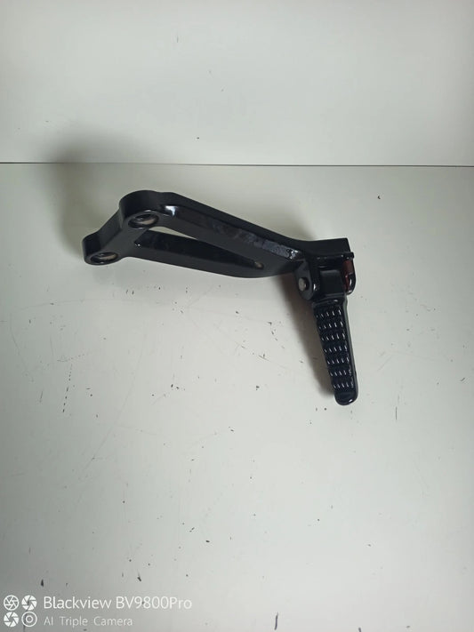 Platine repose pieds passager gauche KAWASAKI Z750 de 2004