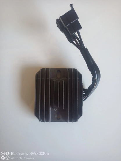 Régulateur de tension SUZUKI SV650N de 2006