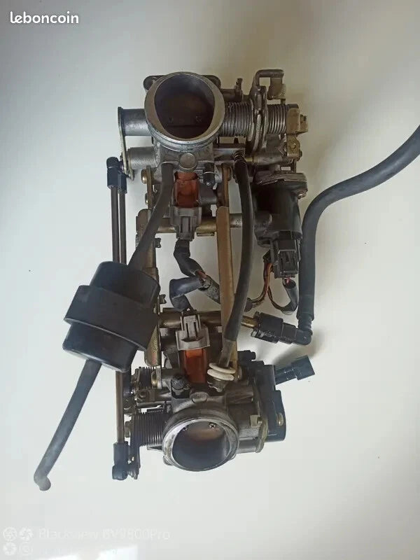 Rampe injection SUZUKI SV650N de 2006